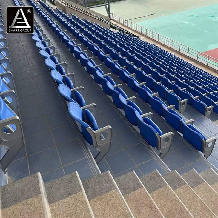 Outdoor HDPE Tip-Up Stadium Seats | UV-Resistant Folding Arena Seating factory